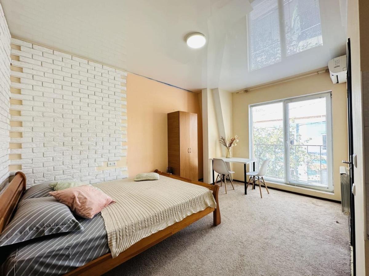 Apartments On The Embankment ハルキウ エクステリア 写真